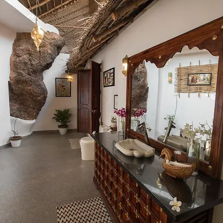 The Cape Goa Hotel Canaguinim Interior photo